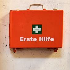 Erste-Hilfe-Kasten