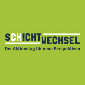 Das Wort Schichtwechsel auf gr&uuml;nem Hintergrund